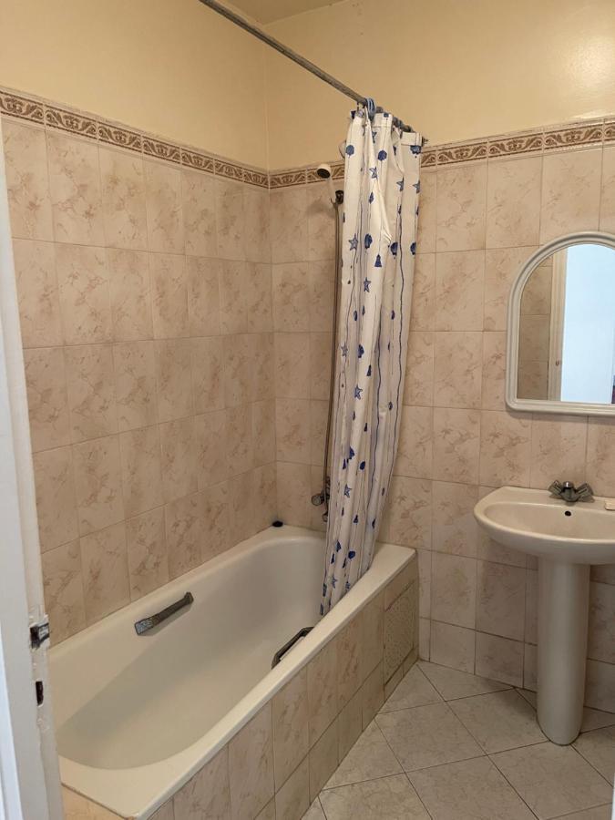 Beautiful Apartment By Tangier Beach Exteriör bild